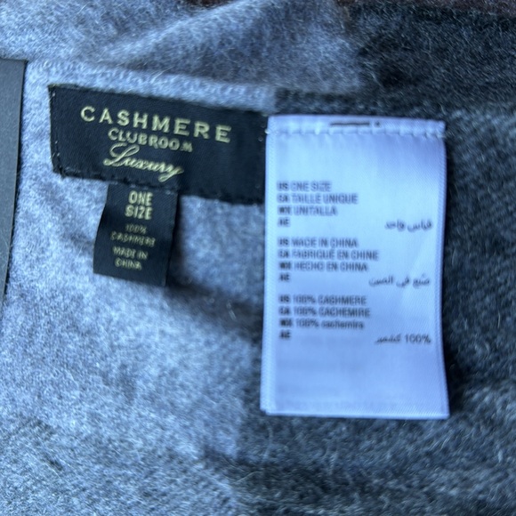 CLUB ROOM Men's 100% Cashmere Plaid Scarf Tan/ Grey ONE SIZE - Picture 4 of 5